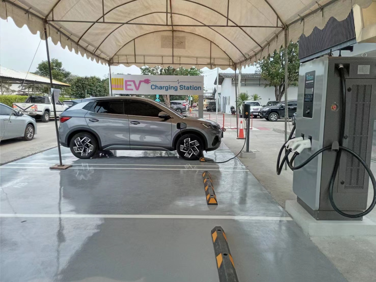 Πλοήγηση σε σταθμούς φόρτισης Tesla: Ένας οδηγός για ιδιοκτήτες ηλεκτρικών οχημάτων