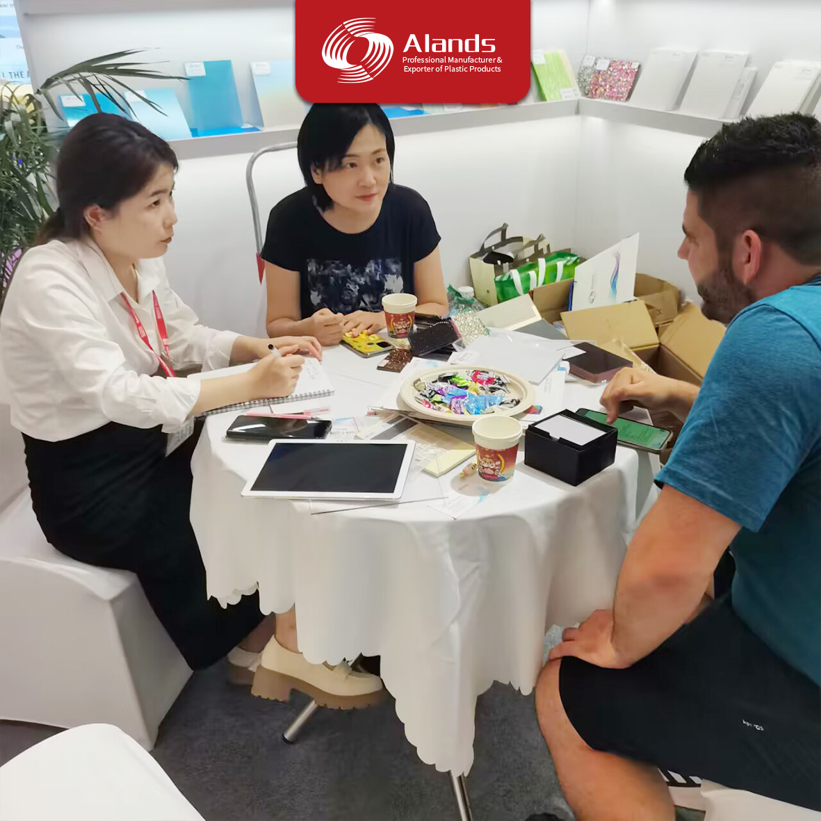 上海展会3.jpg