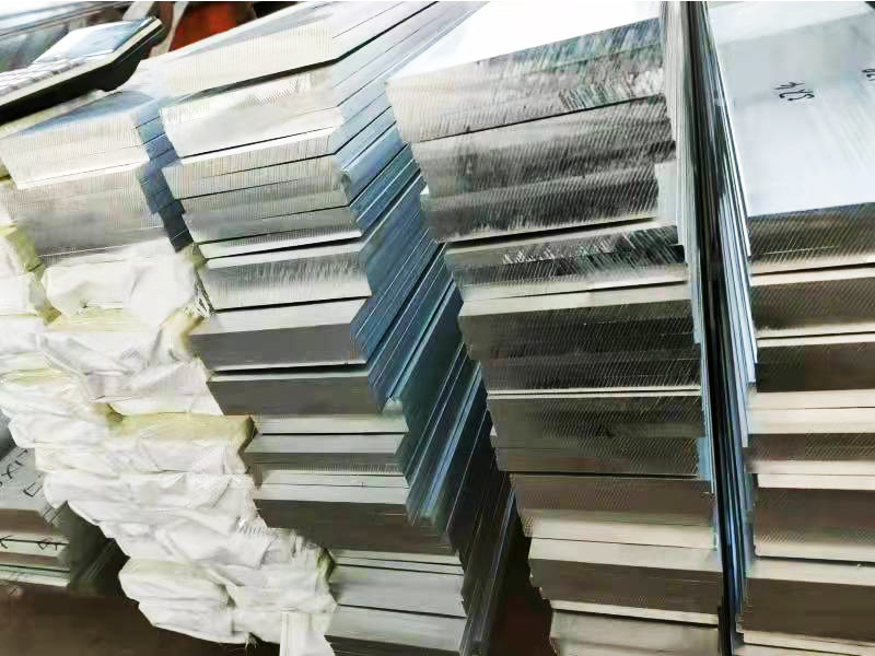 Aluminum row