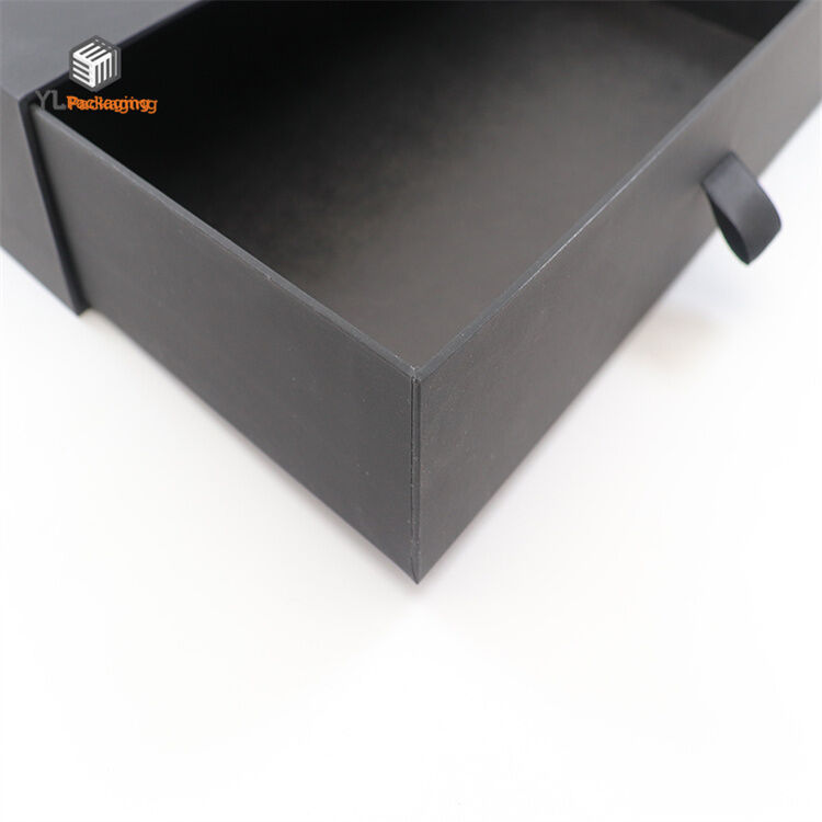custom clothing boxes detail