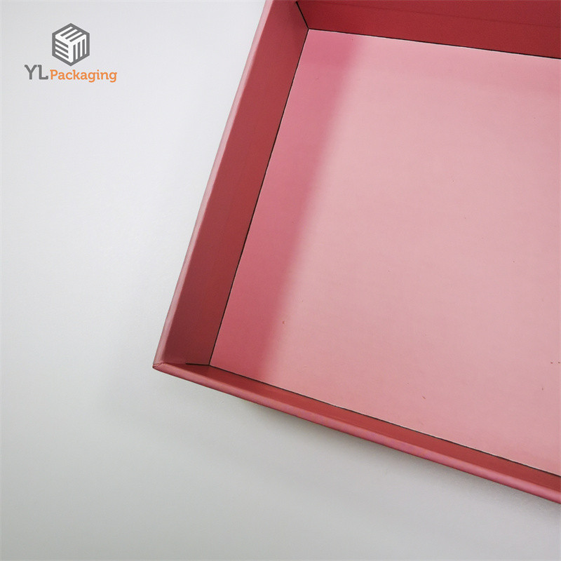 20221102001 (1).jpg silk scarf packaging