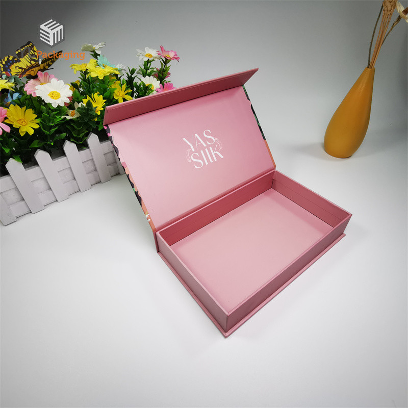 20221102001 (3).jpg silk scarf packaging