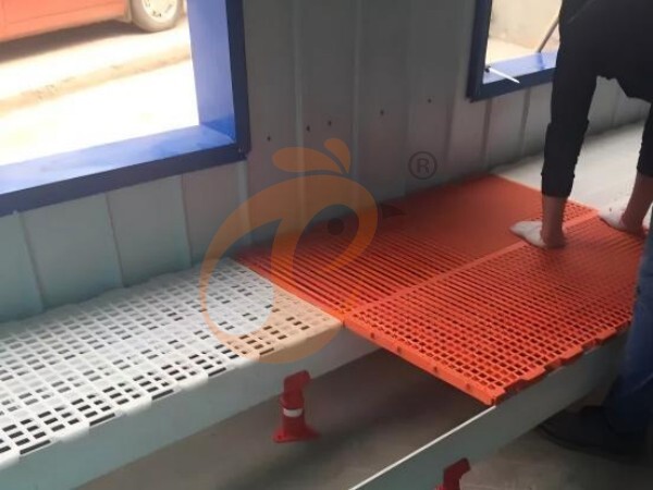 Broiler Slatted Floor System