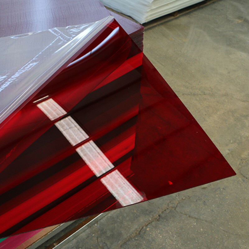 Lámina de plexiglás rojo translúcido | Placa de PMMA semitransparente