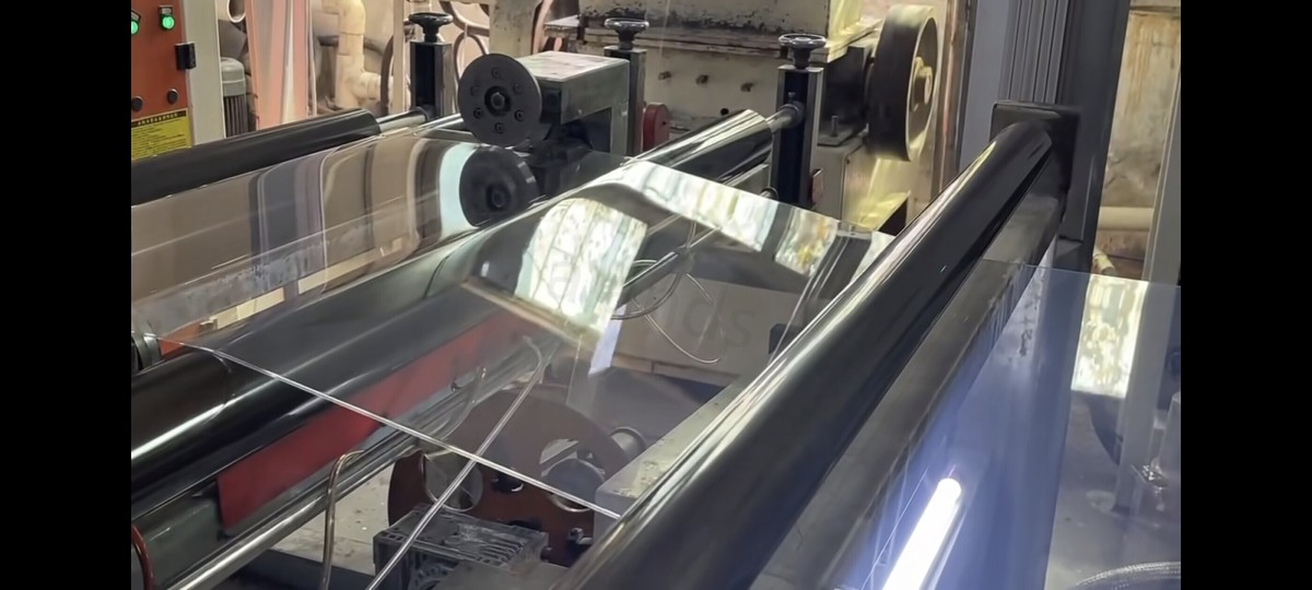 À quoi sert la feuille de PVC transparent ?