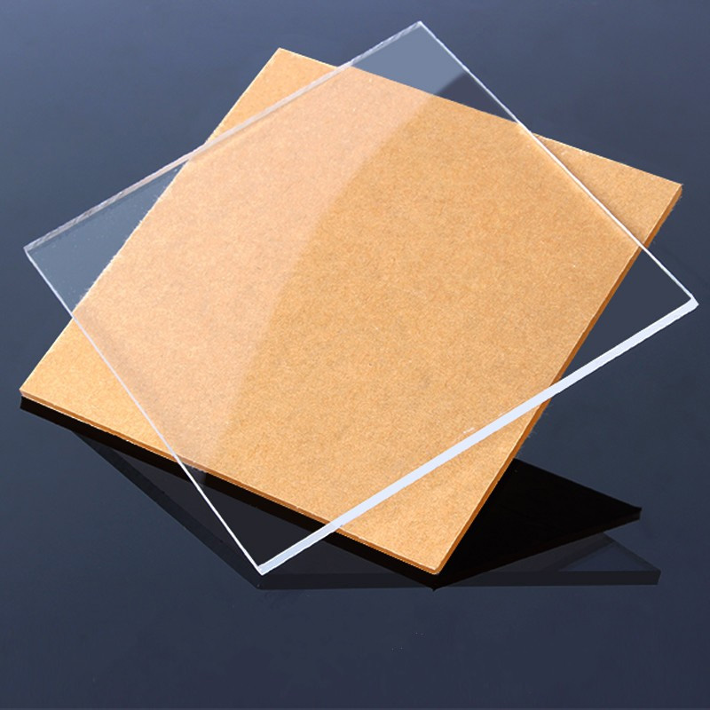 Feuille de plexiglas transparente