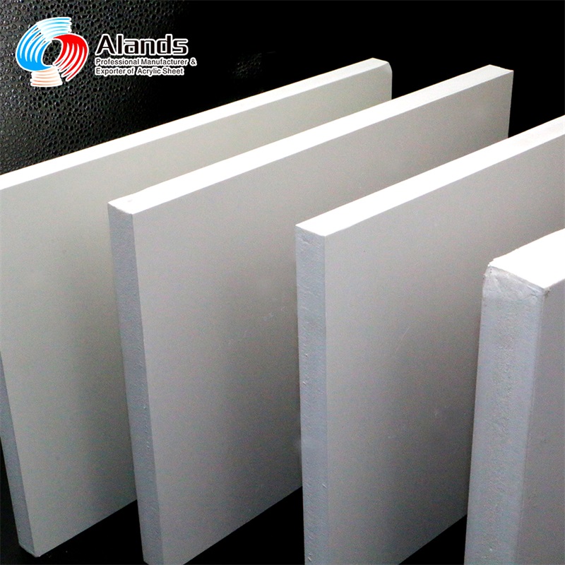 Panneau en mousse PVC blanc