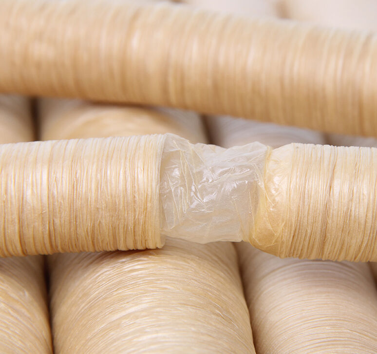 Edible collagen sausage casing