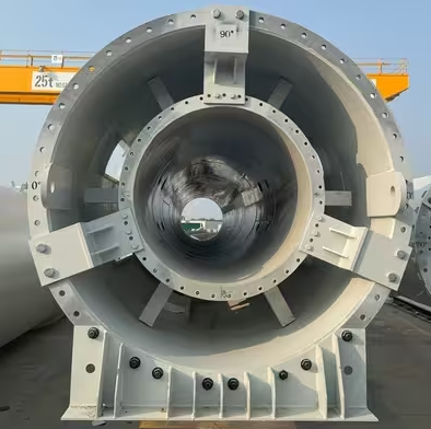 Thermally insulated steel chimney