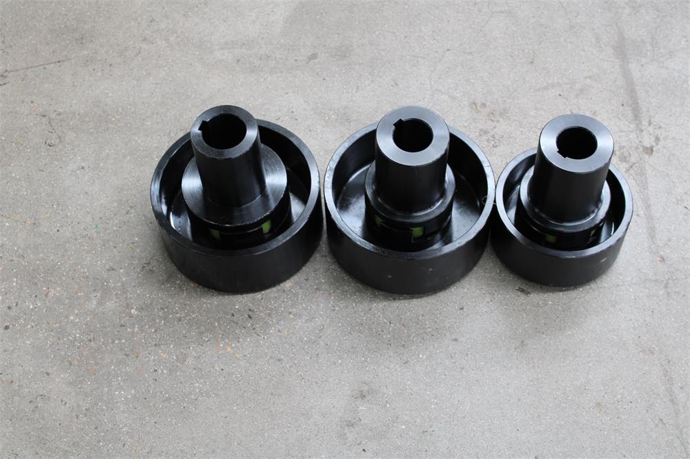 Precision machine tool for processing and selection of coupling