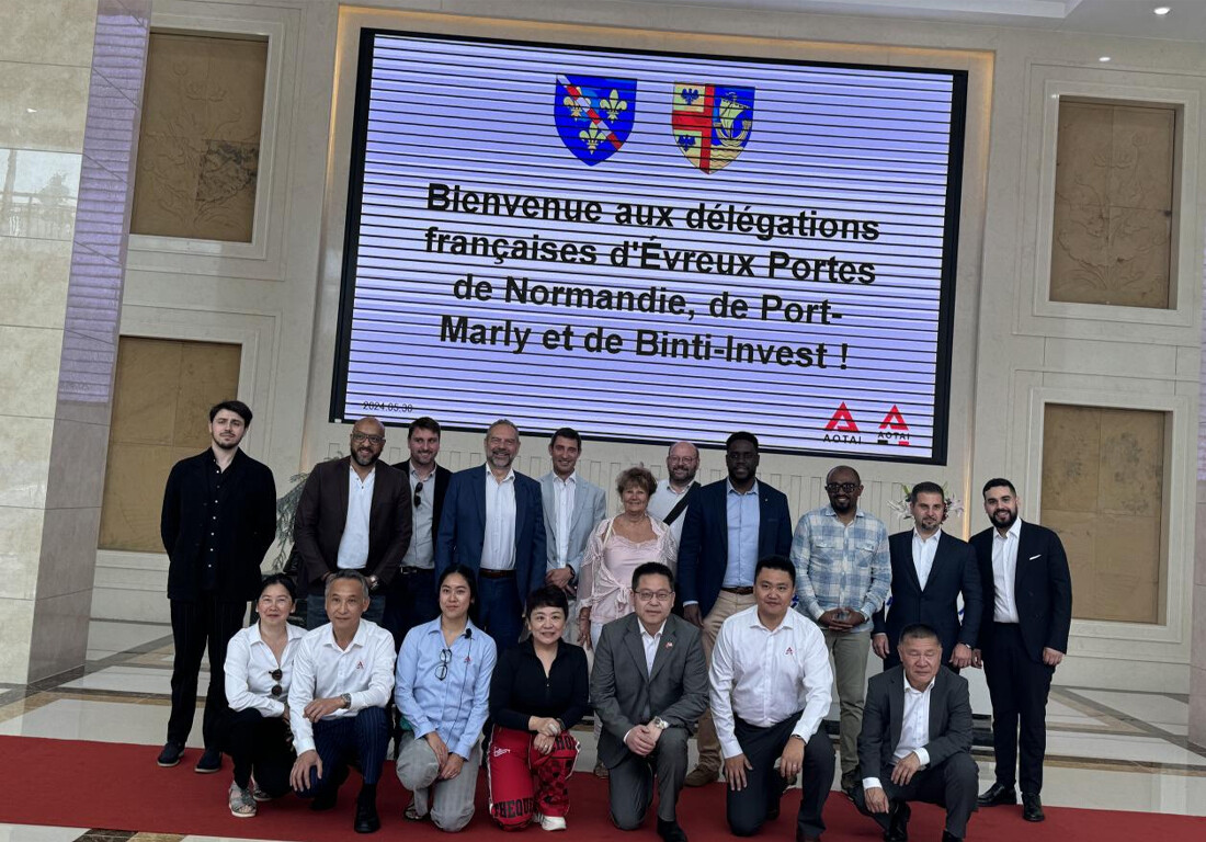 A Visiting Group From France Arrived at Jinan Looked for Cooperation in New-Energy Area