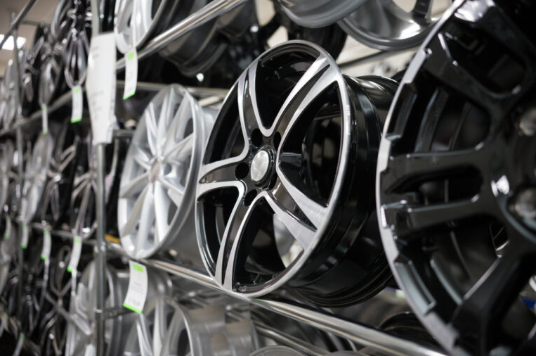 Alloys in Action: Choosing the Right Metal Blend for Tough Jobs