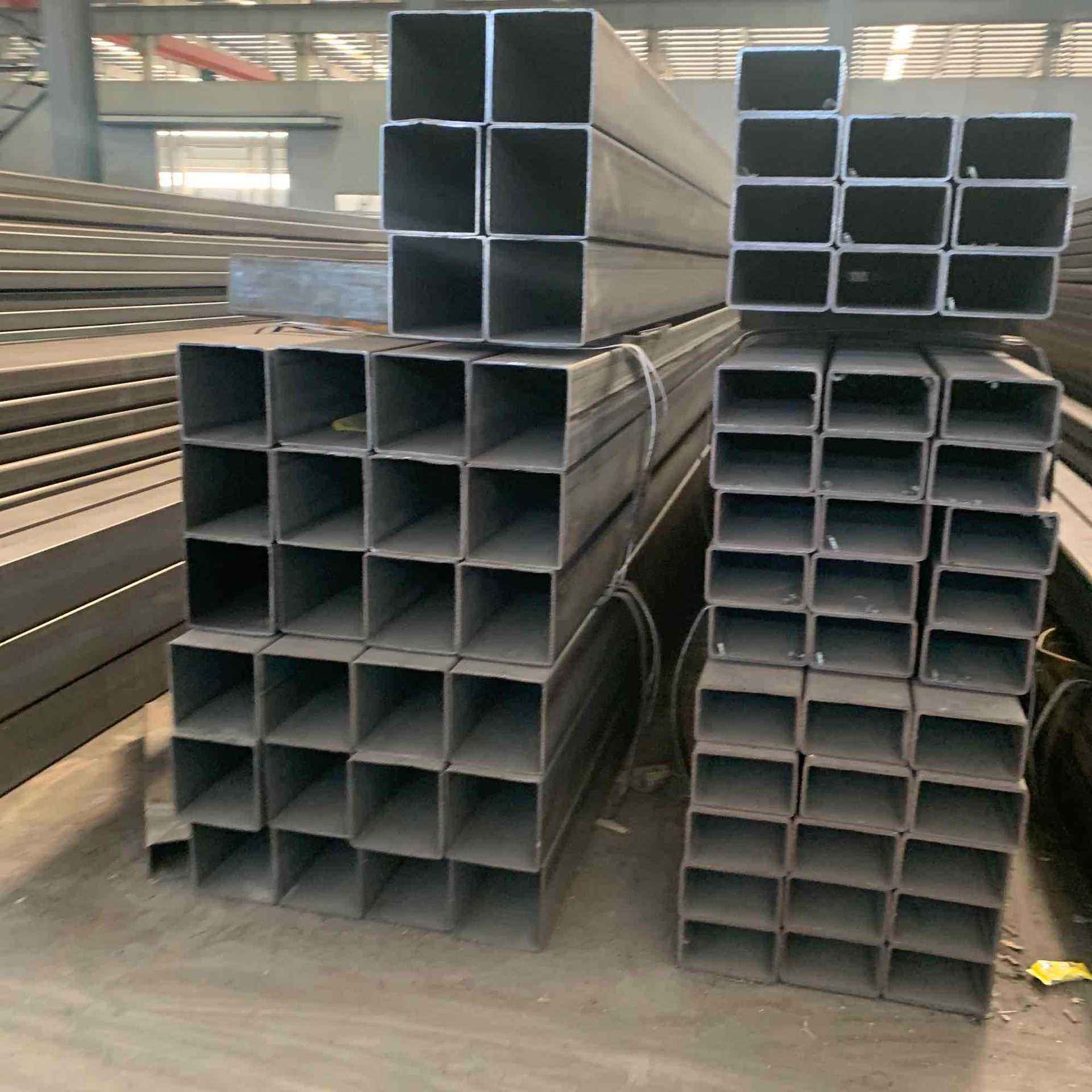 Carbon Square/Rectangular Steel Pipe/Tube