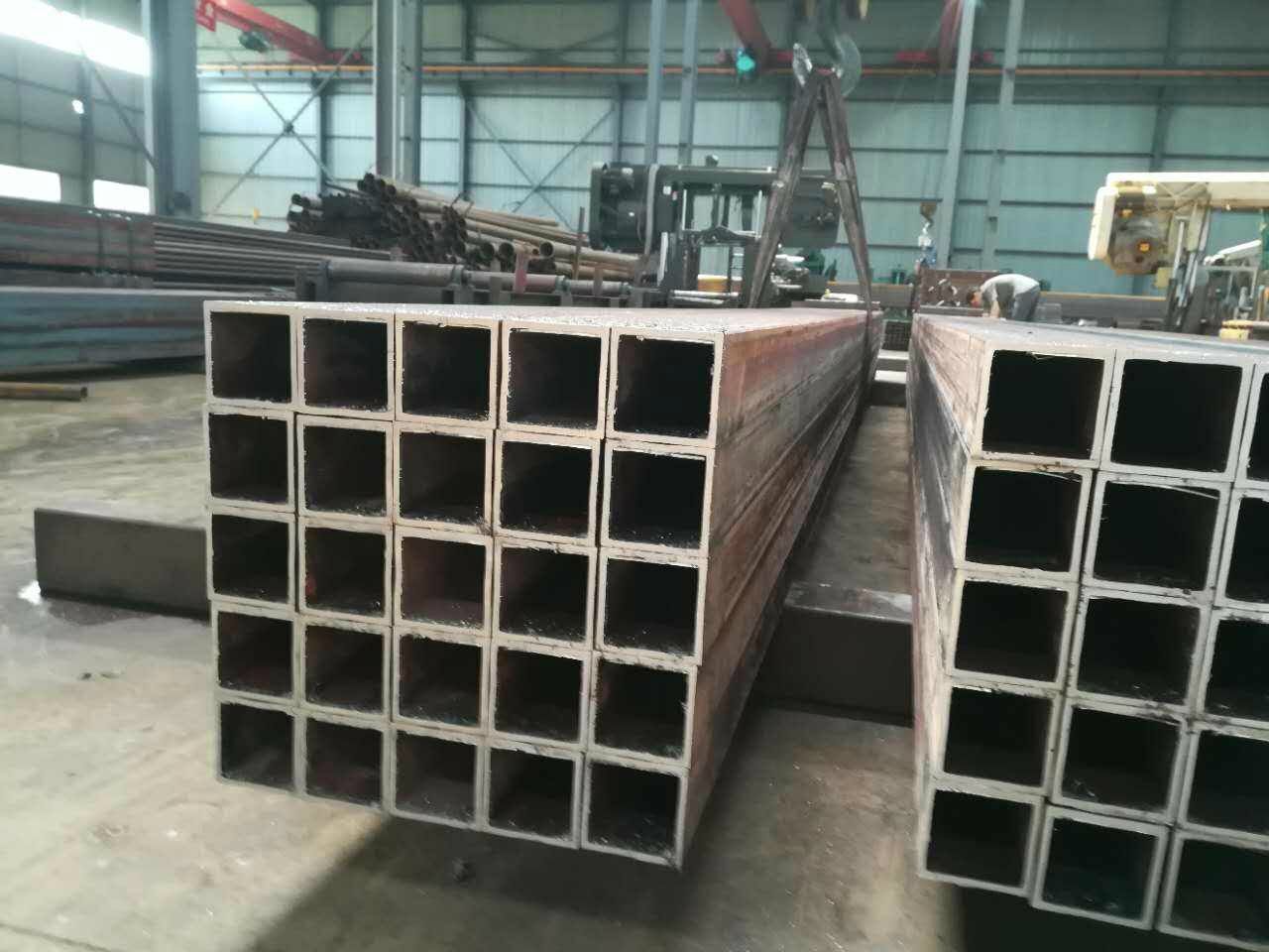 Carbon steel seamless square tube