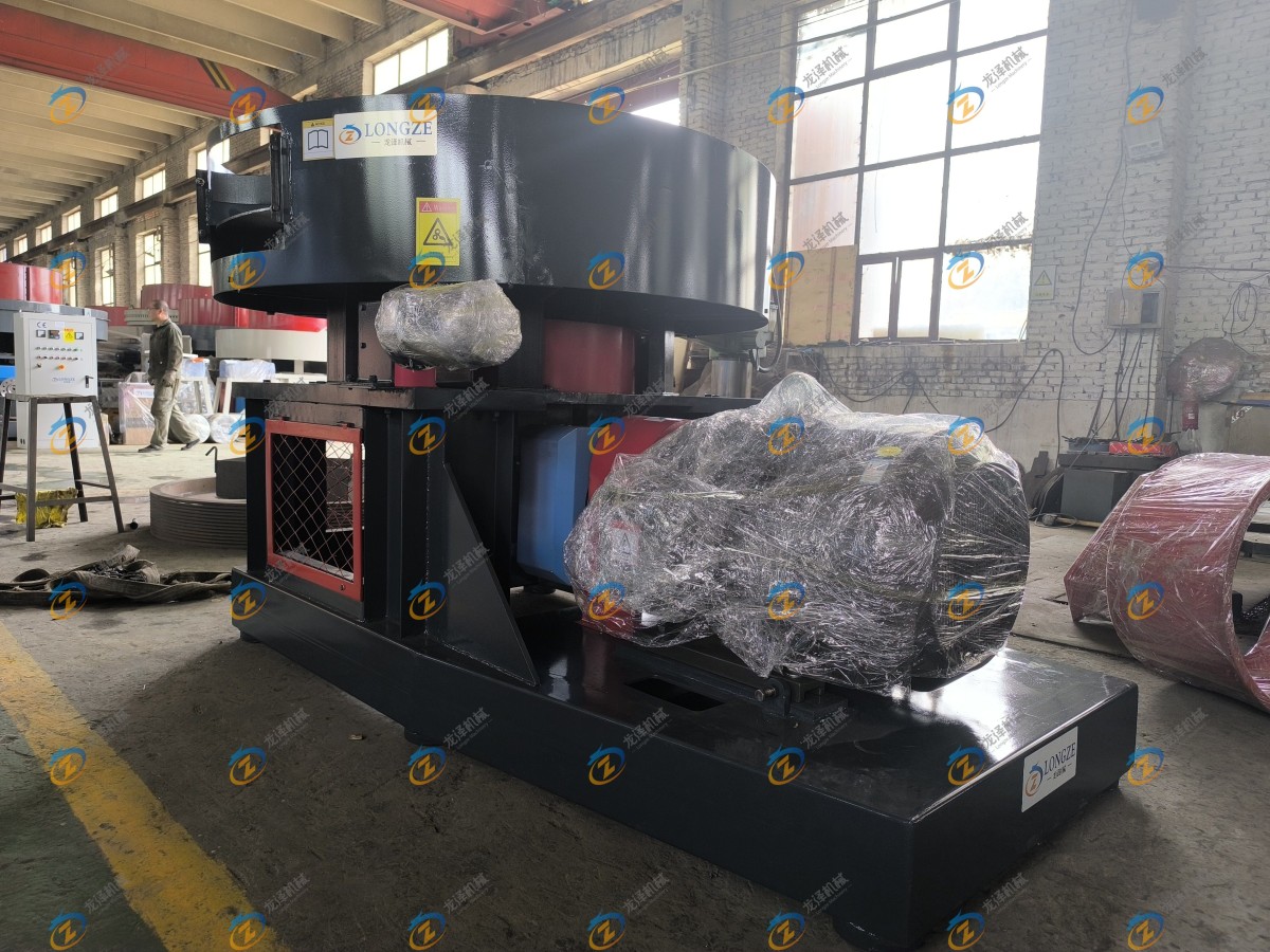 IMG_20240608_150151.jpg SHANDONG LONGZE~Plastic Briquetting Machine Delivery