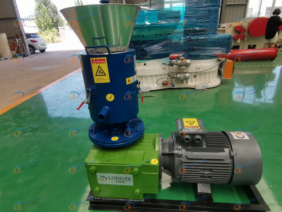 IMG_20240515_112947.jpg SHANDONG LONGZE~SAWDUST MAKING MACHINE AND PELLET MACHINE EXPORT