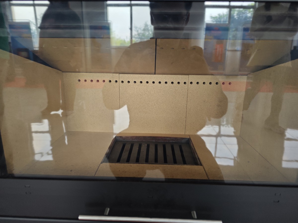 LONGZE HEATING~New and upgraded wood burning fireplace