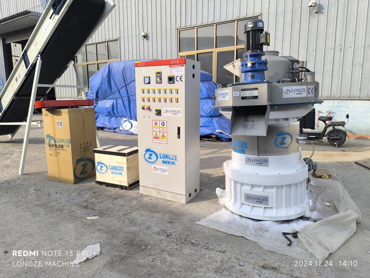 SHANDONG LONGZE~Wood pellet machine shipped to Indonesia