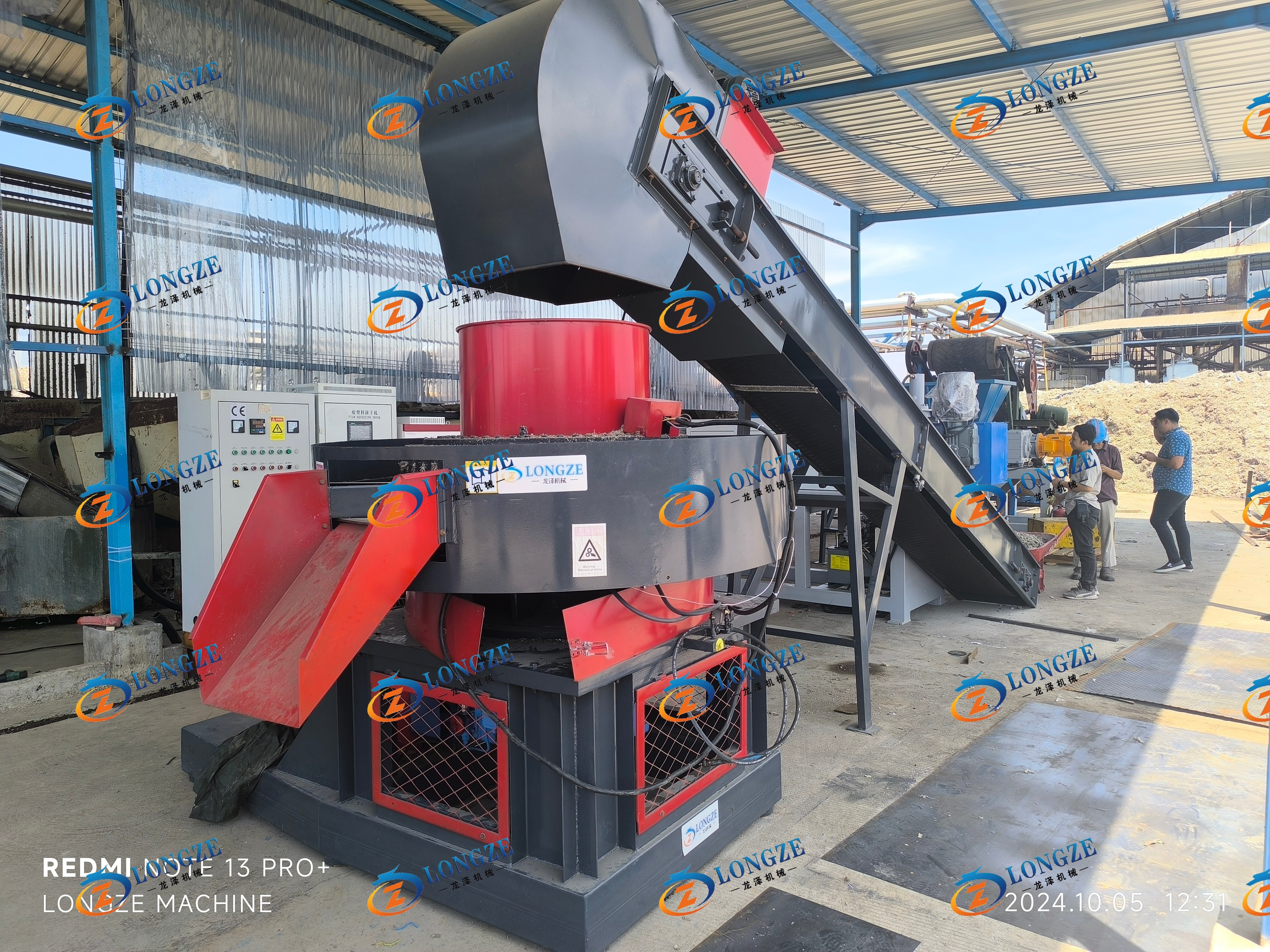 LONGZE 2T/H PLASTIC BRIQUETTE PRODUCTION LINE IS OPERATION RUNNING