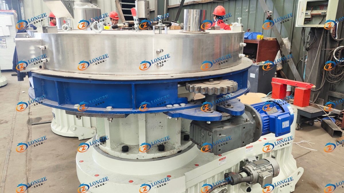 Shandong Longze Machinery: 2*XGJ560 Pellet Machines Ready for Shipment
