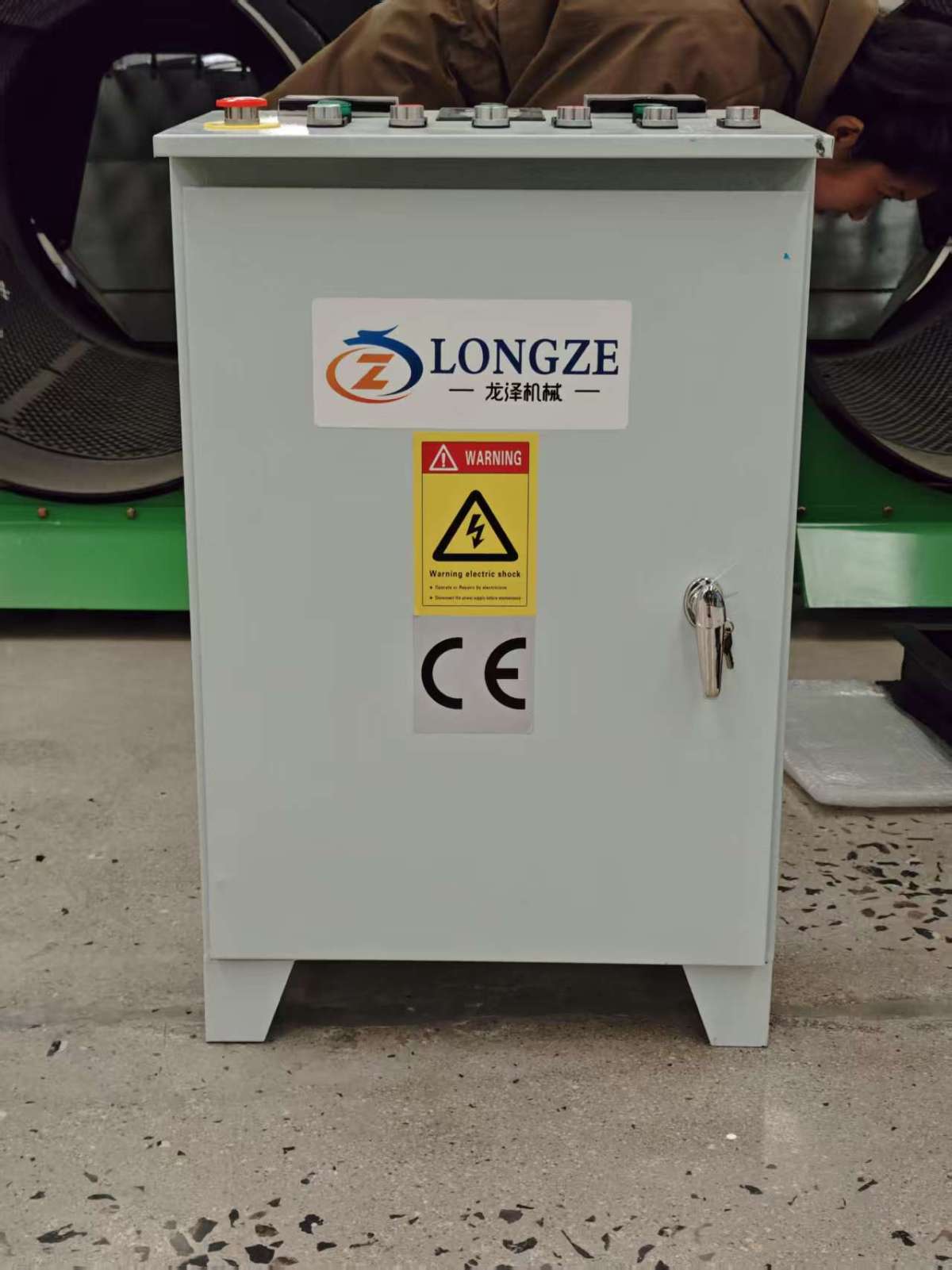 32bc15f06253b9b494660bd15c7686ae ?Shandong Longze Multifunctional Flat Die Pellet Mill Exported to Europe!?