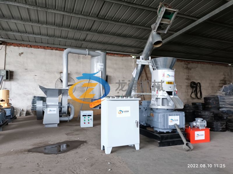 Send 30kw SKJ350 wood pellet machine and 15kw SG50 hammer mill to domestic customer