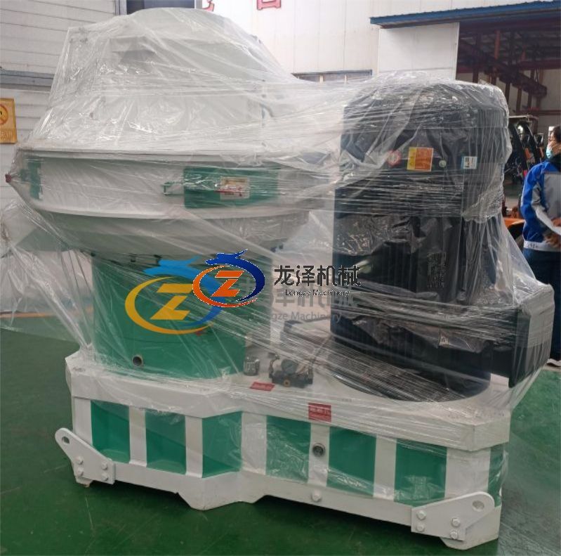Export 2 sets of XGJ700 wood pellet machine Korea customer
