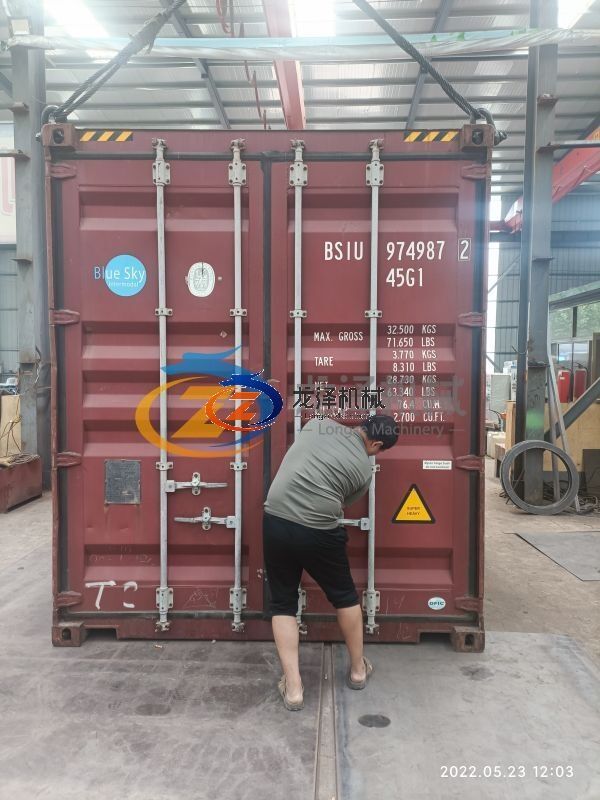 India XGJ560 1-2t/h wood pellet machine line loading