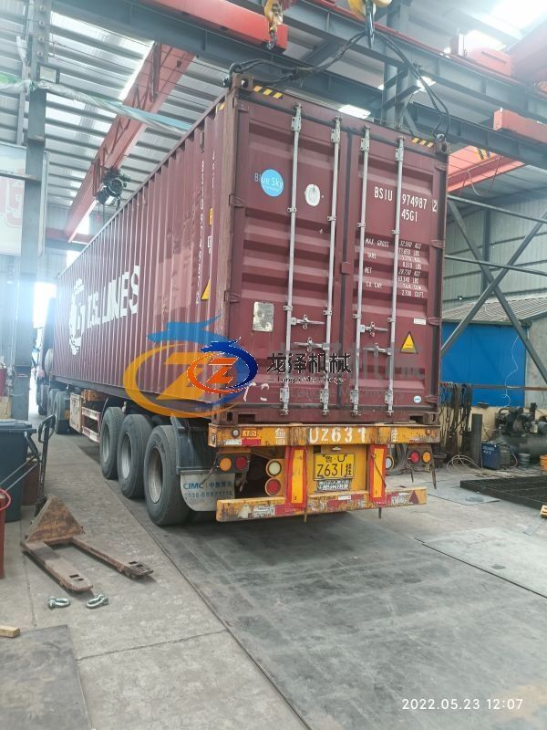 India XGJ560 1-2t/h wood pellet machine line loading