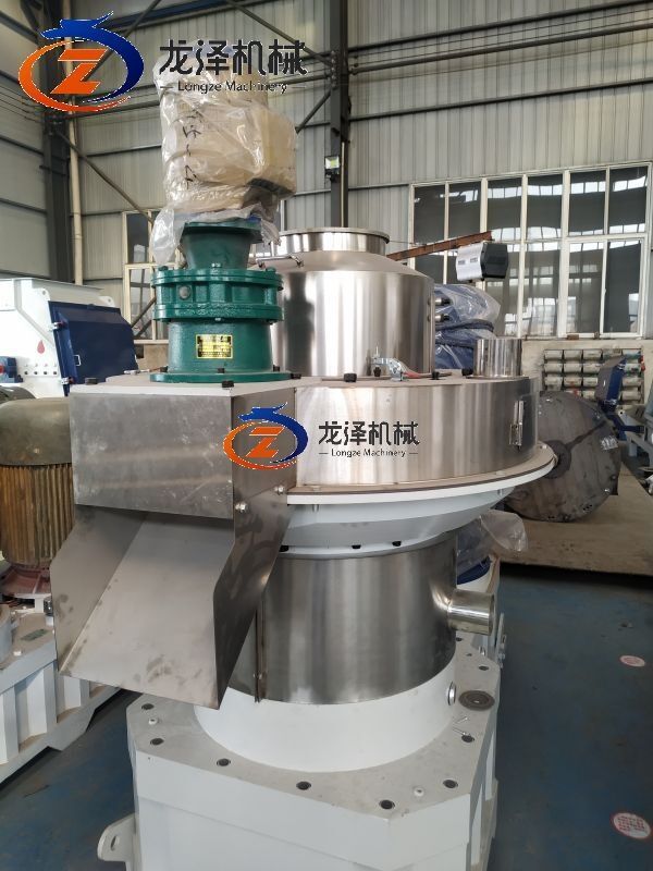 560 (2).jpg 110KW 560XGJ wood pellet machine in LONGZE