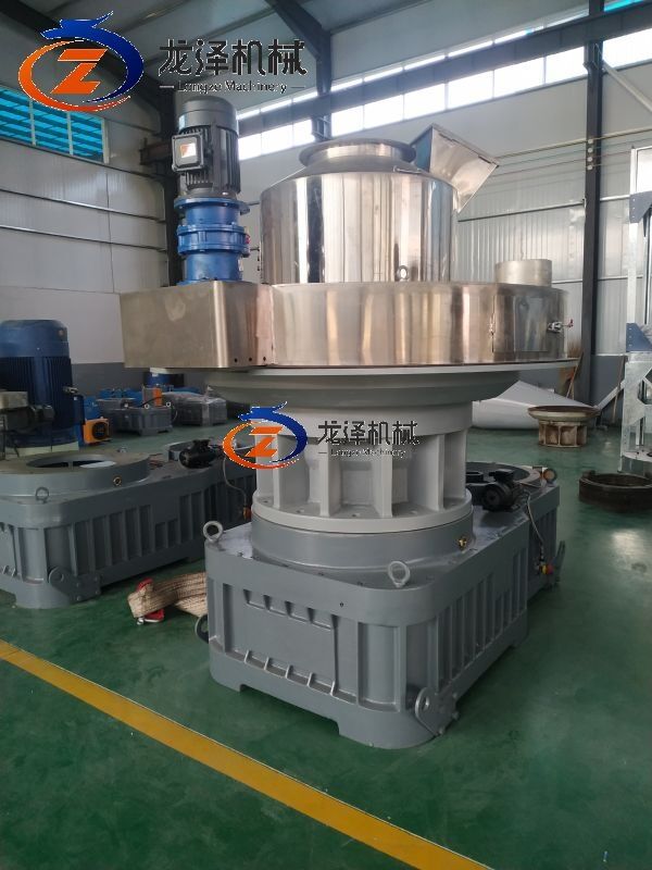 132KW 560XGJ wood pellet machine in LONEZE