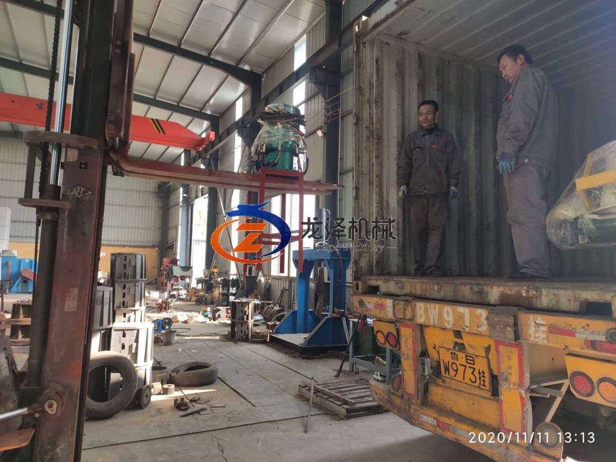 Shipment of XGJ560 pellet machine in South Africa