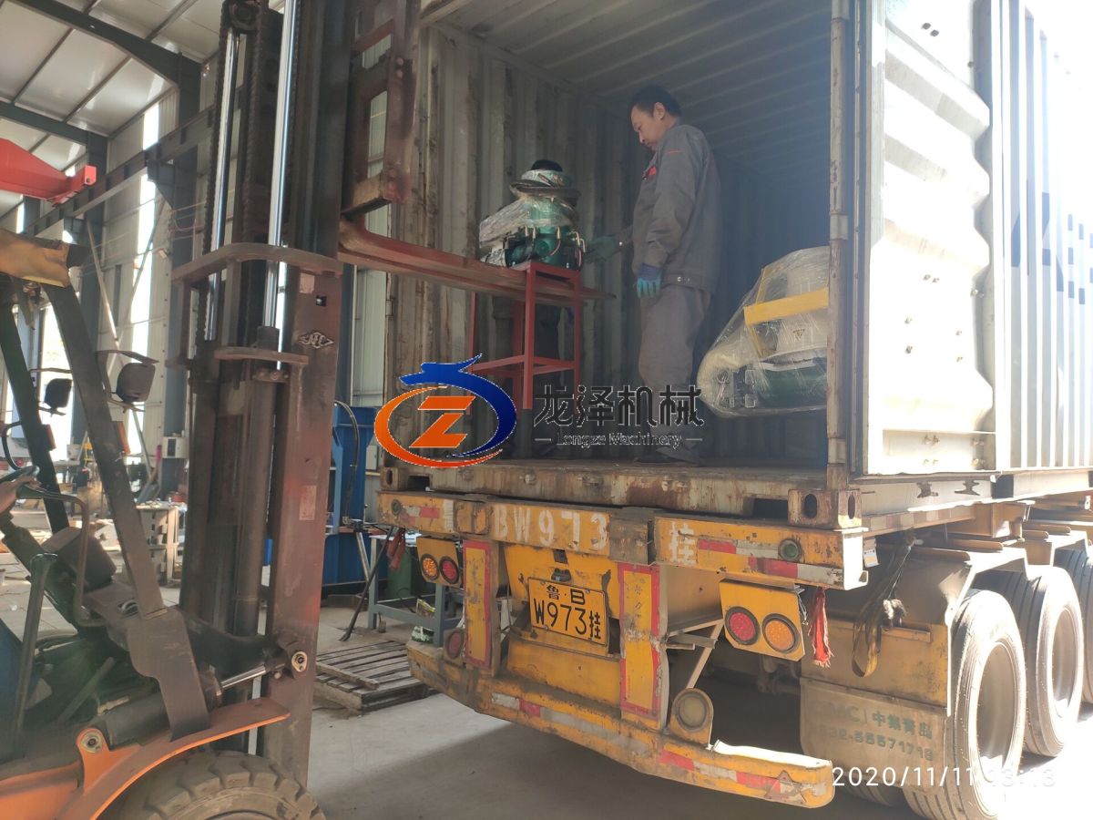 Shipment of XGJ560 pellet machine in South Africa