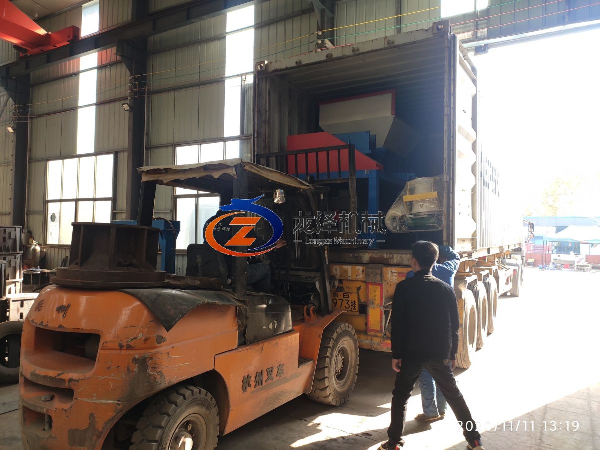 Shipment of XGJ560 pellet machine in South Africa