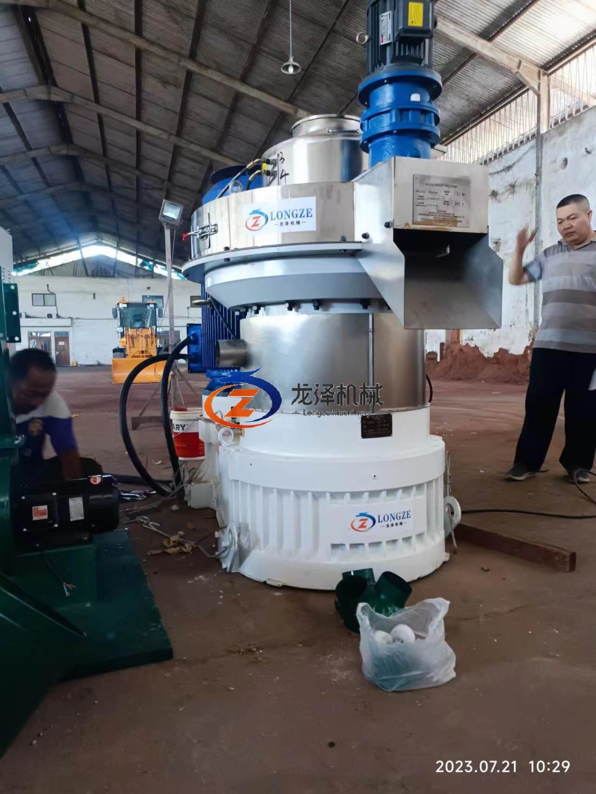 微信图片_20230724091312.jpg VISIT CUSTOMERS IN INDONESIA