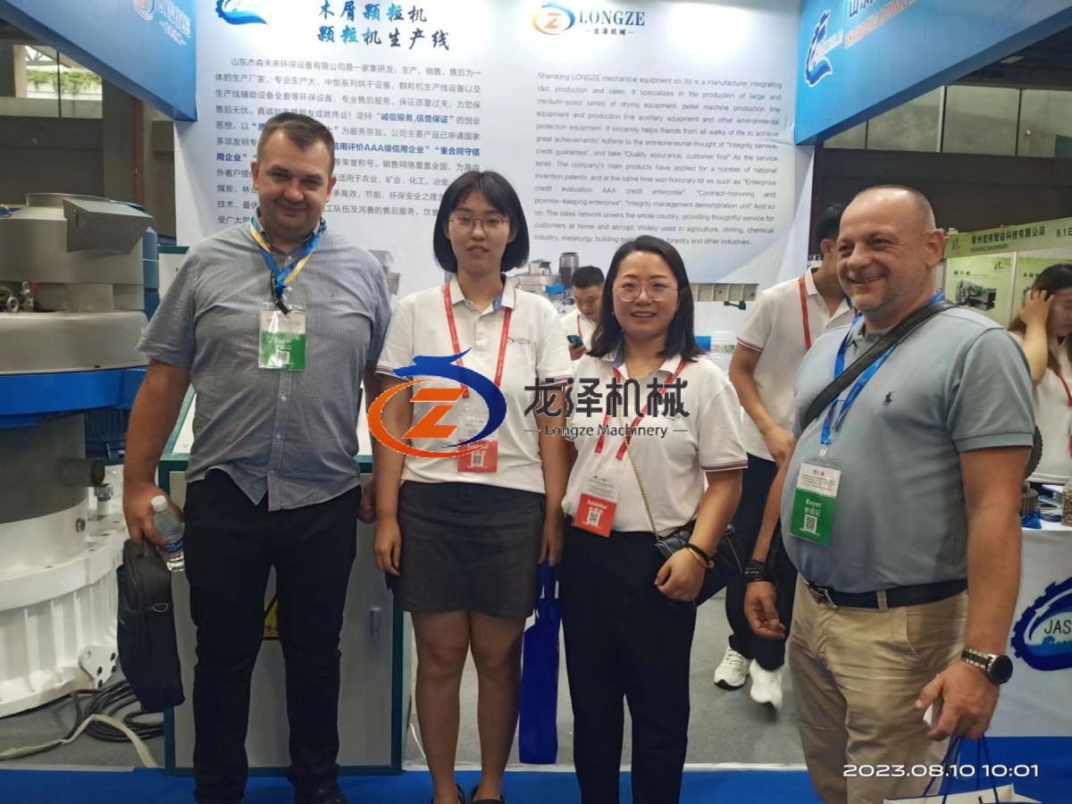 微信图片_20230811082427.jpg GUANGZHOU EXHIBITION REVIEW——WELCOME POLAND CUSTOMERS TO LONGZE MACHINERY