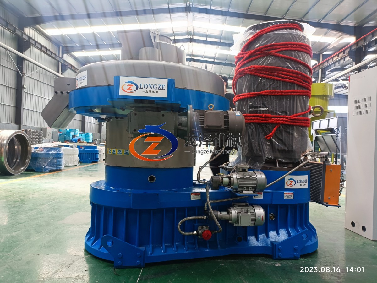 FEATURES DISPLAY OF THE EIGHTH GENERATION 132KW560 PELLET MACHINE