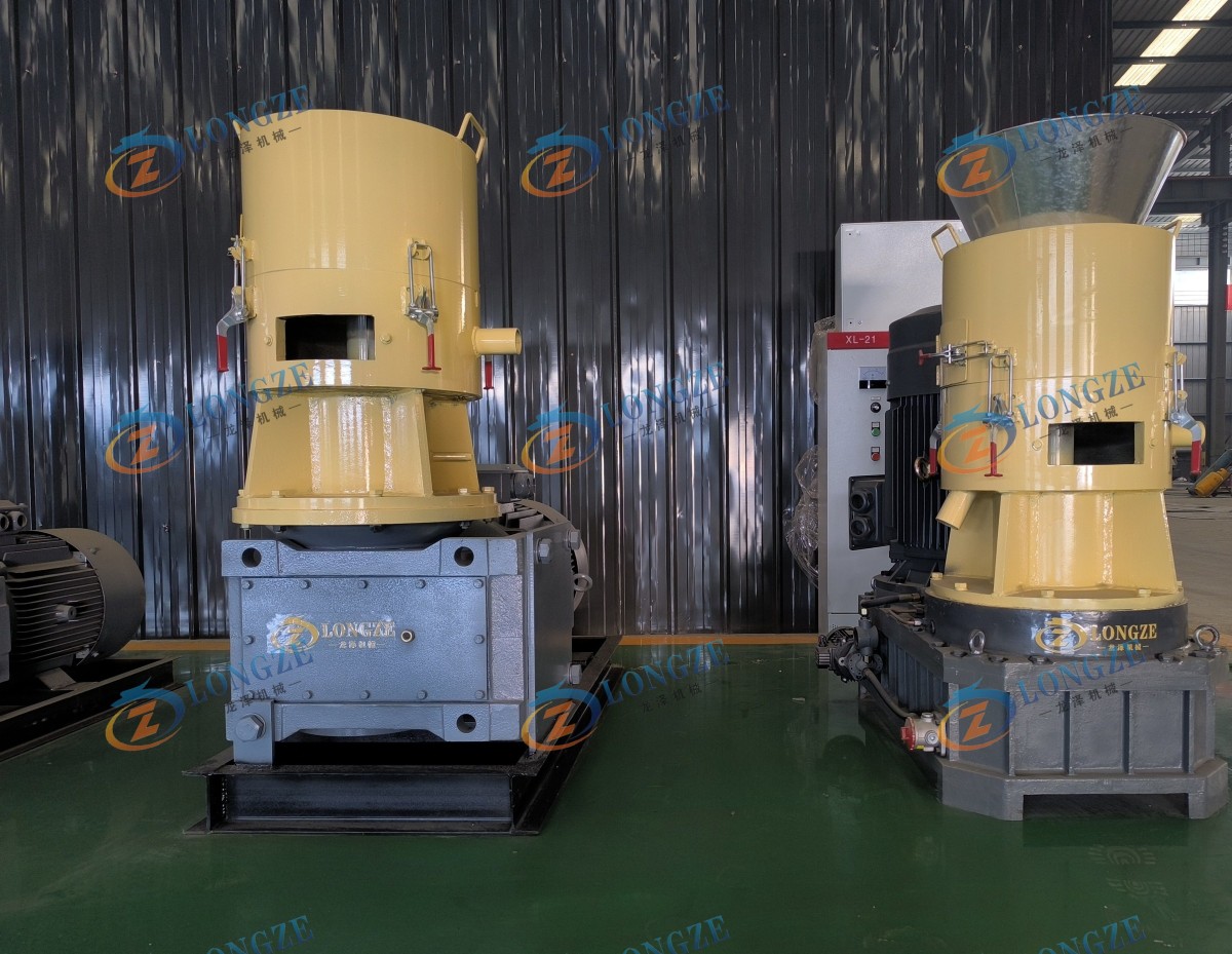 IMG_20231216_094856.jpg VERTICAL RING MOULD PELLET MACHINE