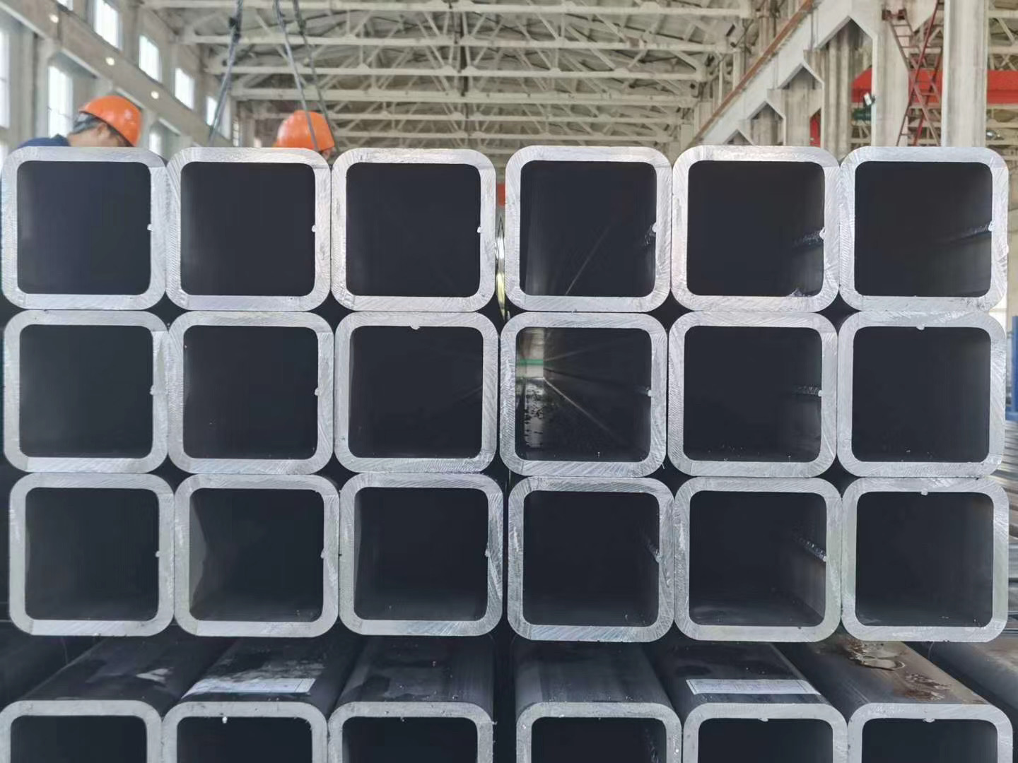 Square pipe