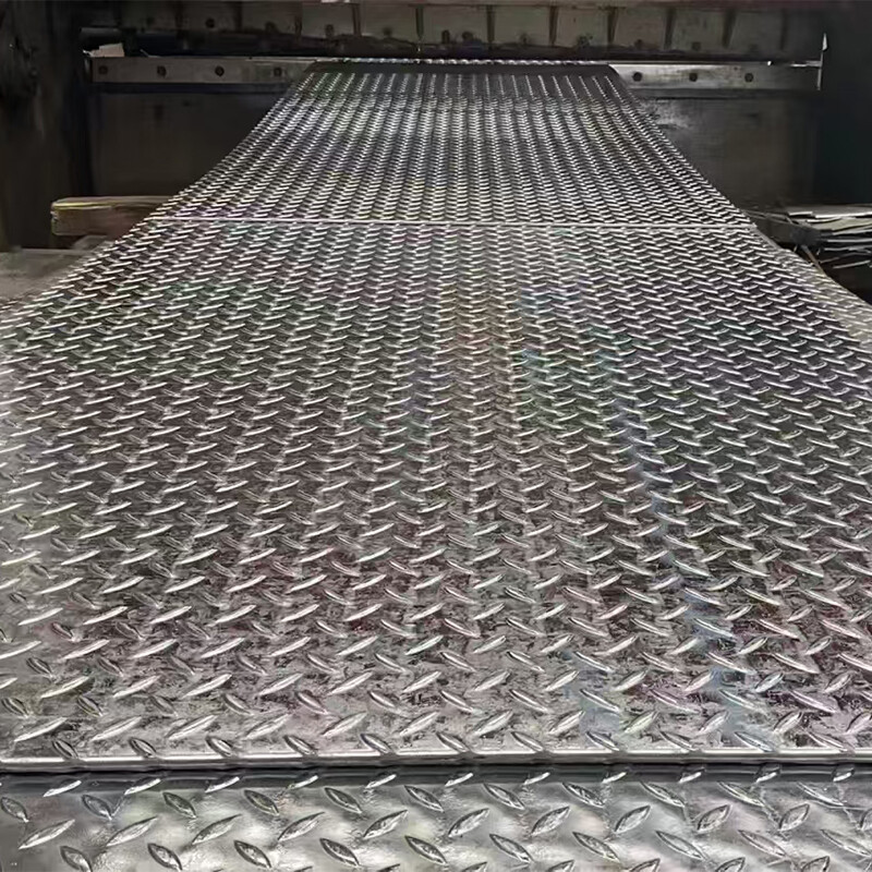 Galvanized checker plate