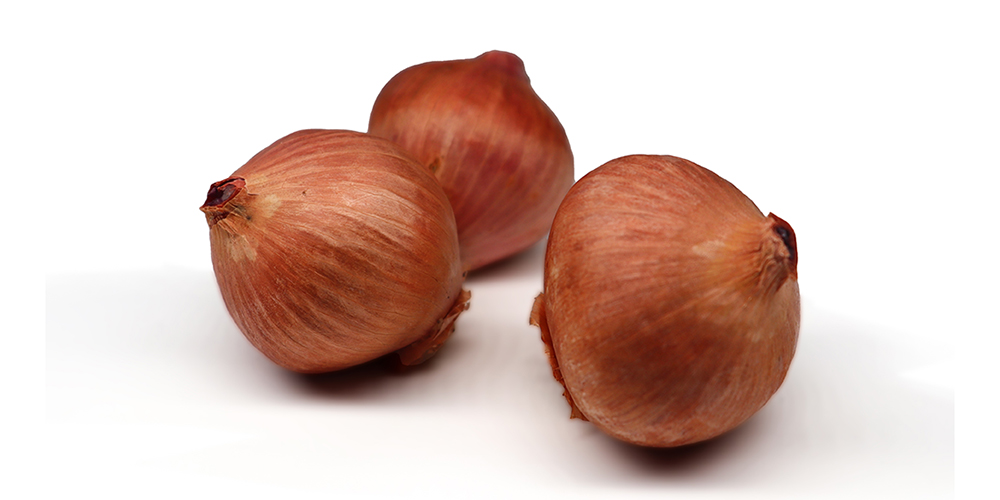 Fresh Unpeeled Red Shallot