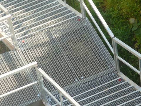 light duty steel grating- application as stair cover