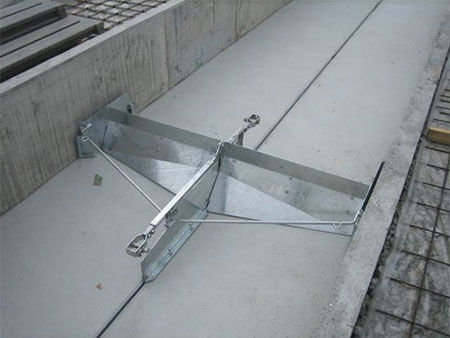 wrwq.jpg Scraper Manure Removal System