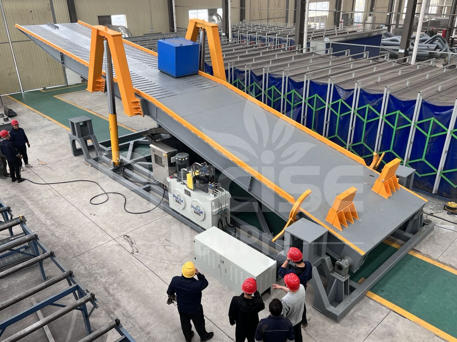 Movable hydraulic truck dumper Movable hydraulic truck dumper