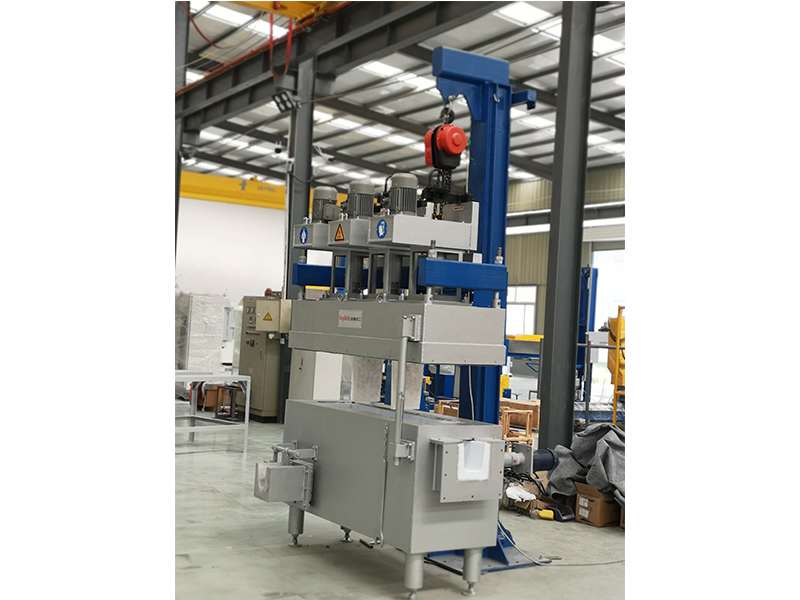 Flow-through in-line degassing equipment