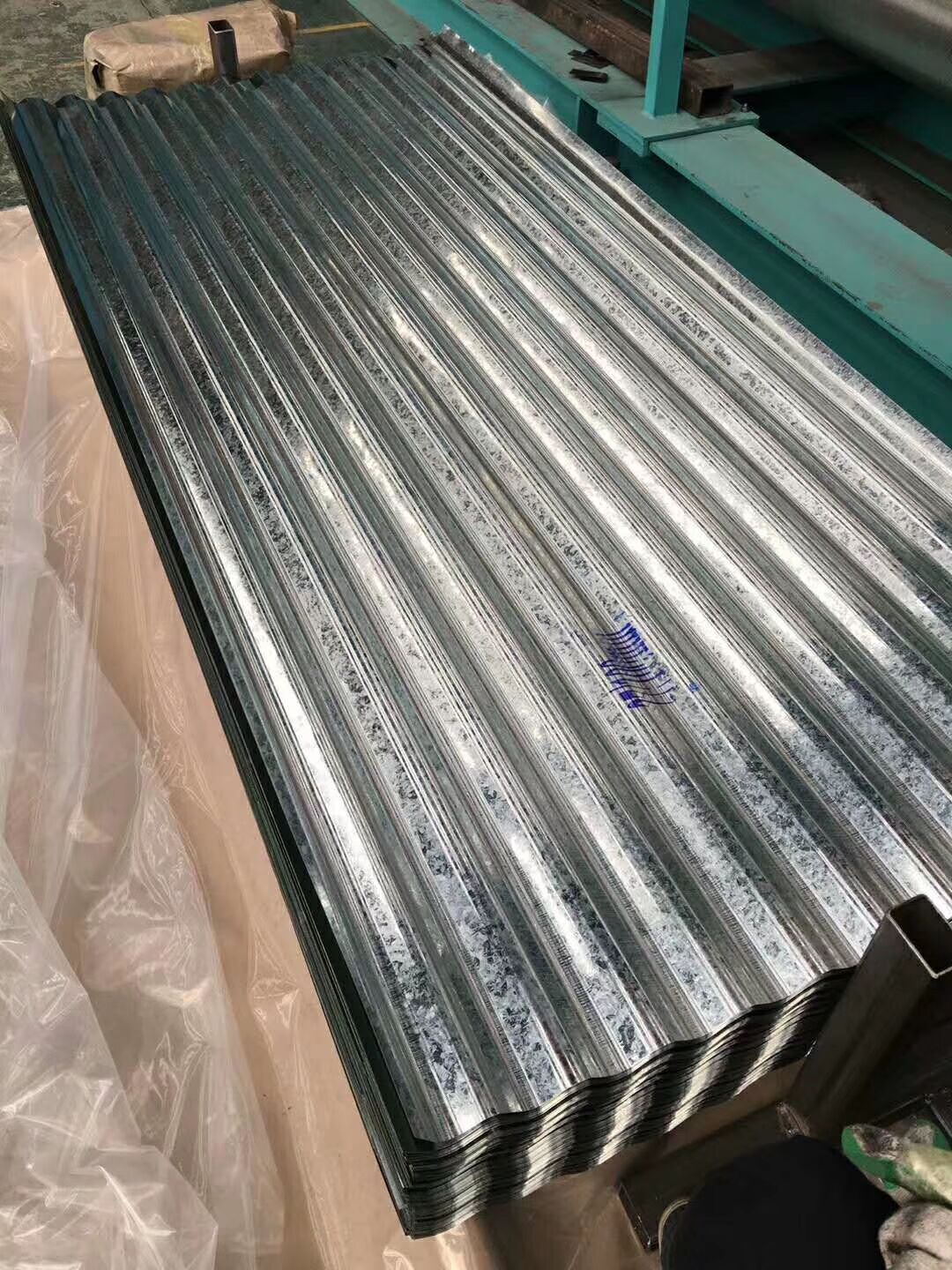 Colour Coated Corrugated Roofing Sheet