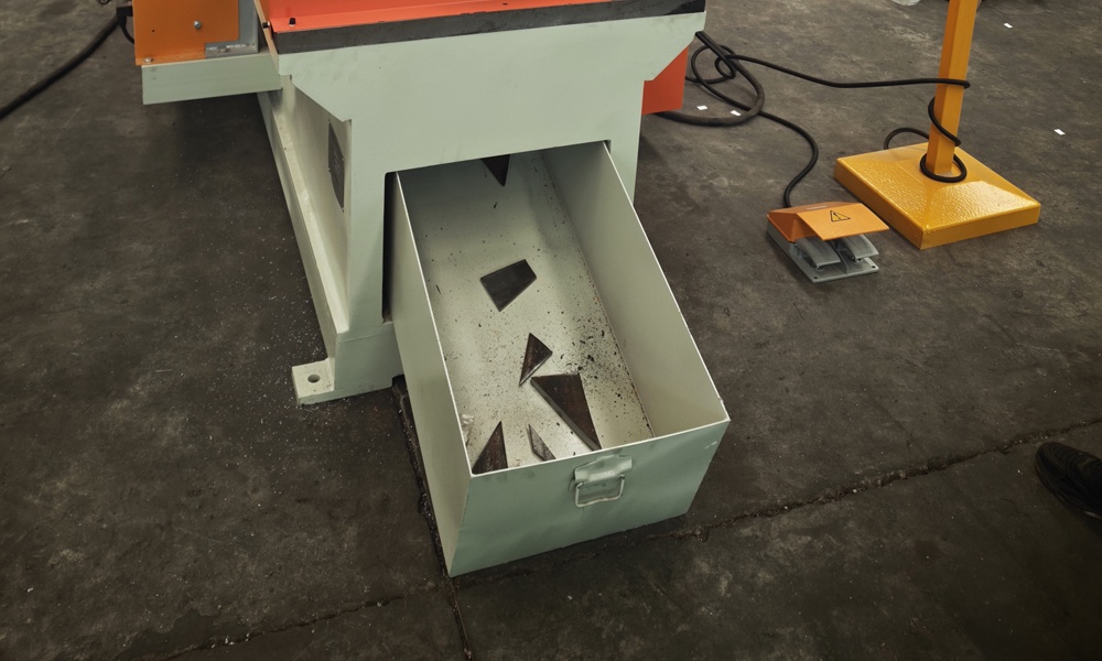 ironworker Removable Scrap Collection Tray 1792063398969317909653585920.jpg@!w400