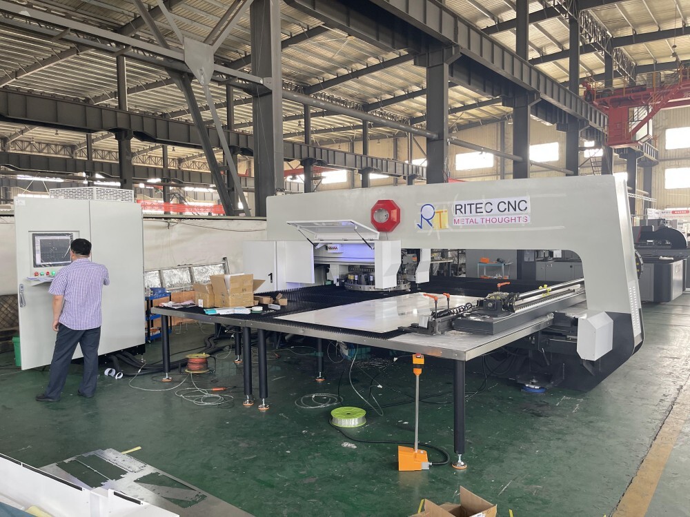 Testing Ritec Servo CNC Turret Punching Machine Before Shipping