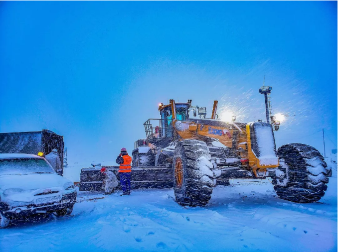 Travaillant par moins 40 degrés, avec une fréquentation de 95 %, le XCMG GR5505 a conquis Novossibirsk !