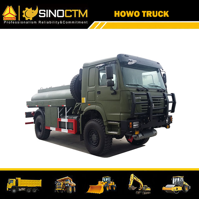 HOWO 6 roues 12000litre 4X4 Diesel essence huile carburant camion-citerne à vendre